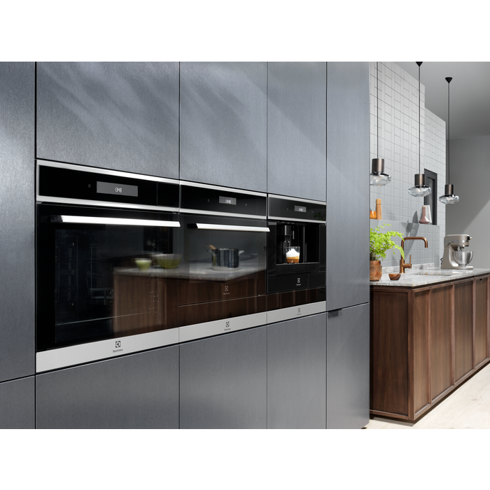 Electrolux - Four encastrable compact - EVL8E00X